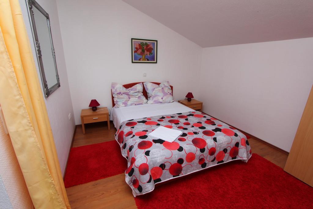 Rooms And Apartments Sally Rovinj Quarto foto